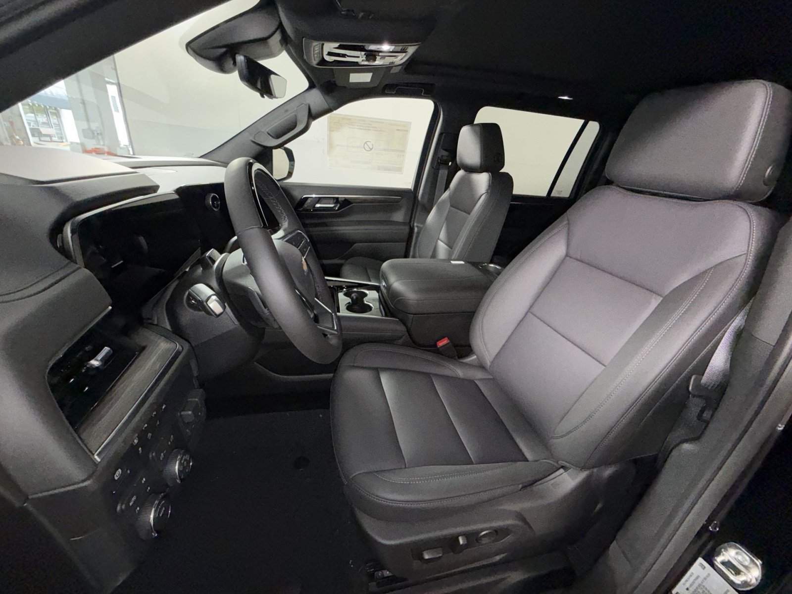 New 2026 Chevrolet Suburban LT w/ Advanced Technology Package AWD/4WD image 13