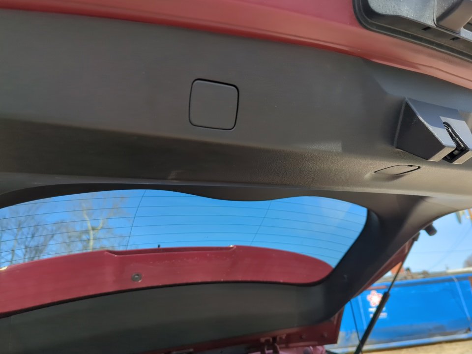 Used 2020 Buick Encore GX Essence w/ Experience Buick Package image 16