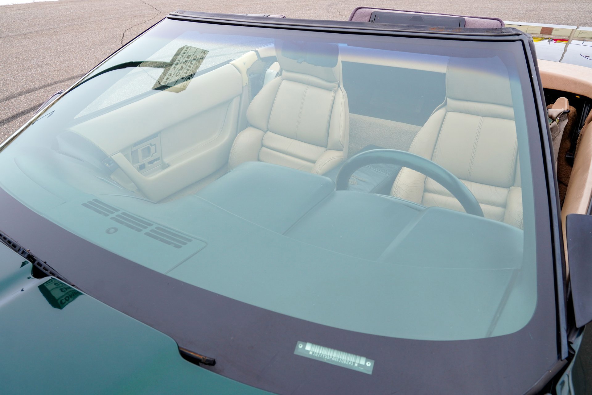 Used 1992 Chevrolet Corvette 2dr Convertible image 30