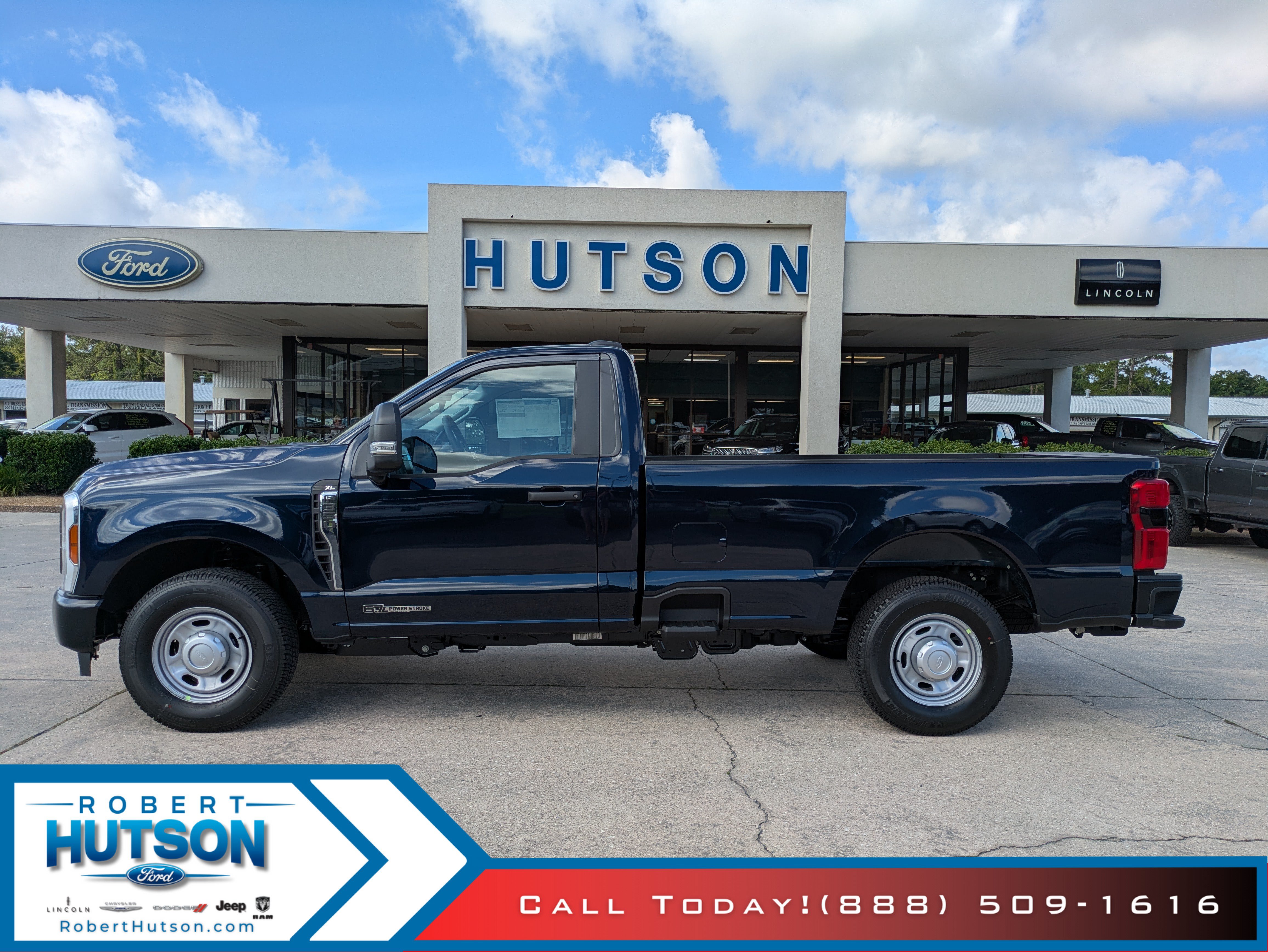 New 2025 Ford F350 XL w/ 360-Degree Camera Package RWD image 1