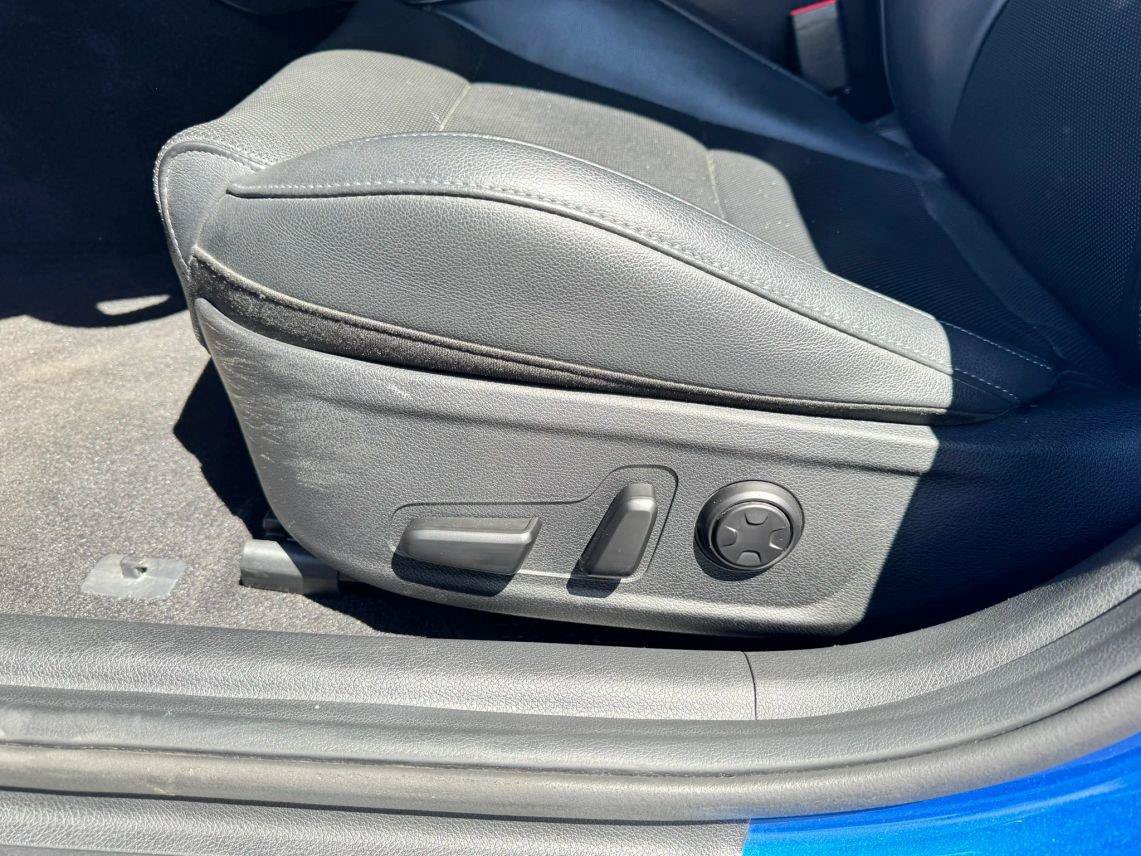 Used 2020 Kia Stinger GT-Line w/ Sun & Sound Package RWD image 10