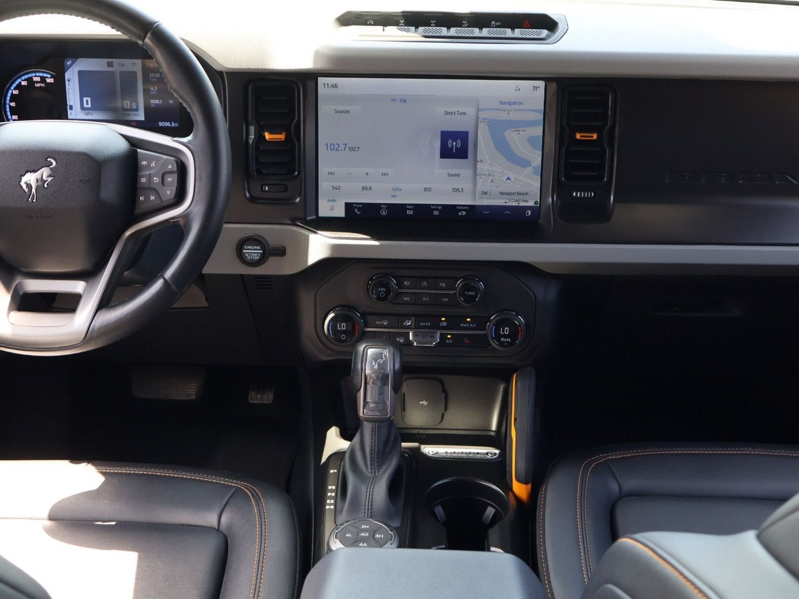 Used 2023 Ford Bronco Badlands w/ Sasquatch Package AWD/4WD image 17