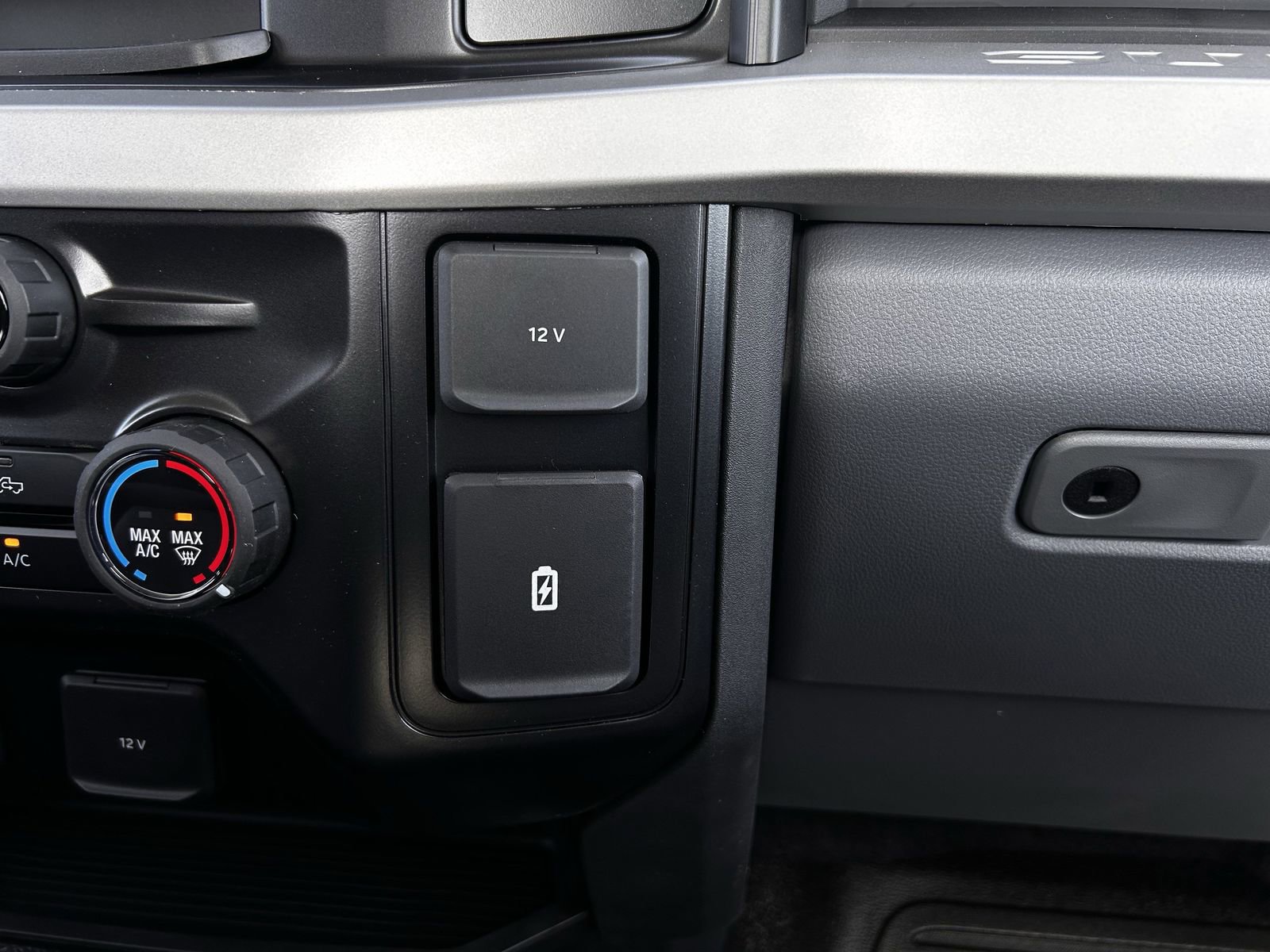 New 2026 Ford F600 4x4 Regular Cab Super Duty w/ XL Chrome Package image 16