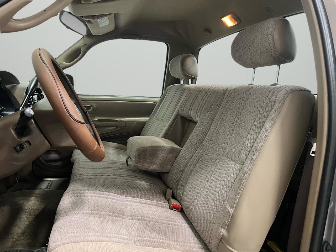 Used 2000 Toyota Tundra 2WD Regular Cab image 22