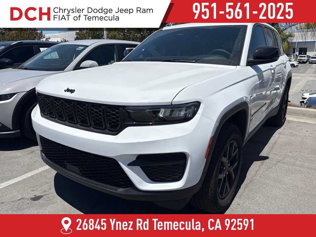 Used 2025 Jeep Grand Cherokee Altitude