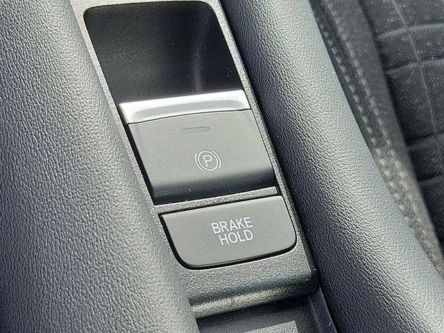 Used 2023 Honda HR-V LX image 25