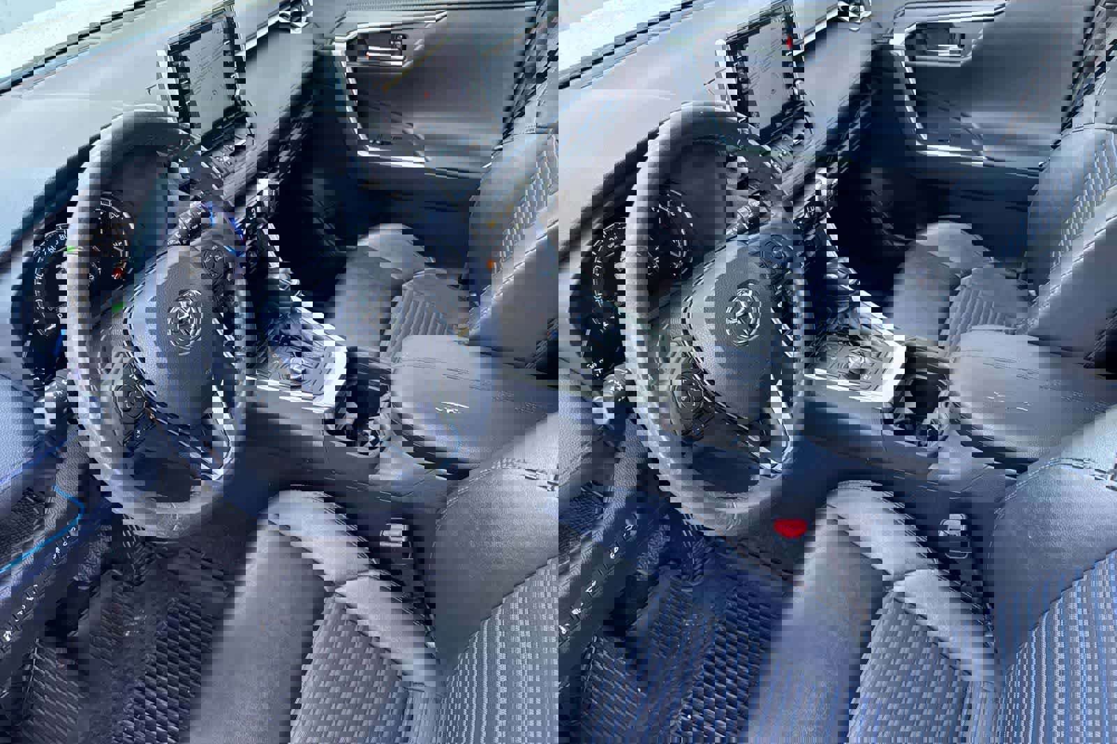 Used 2020 Toyota RAV4 XSE image 11