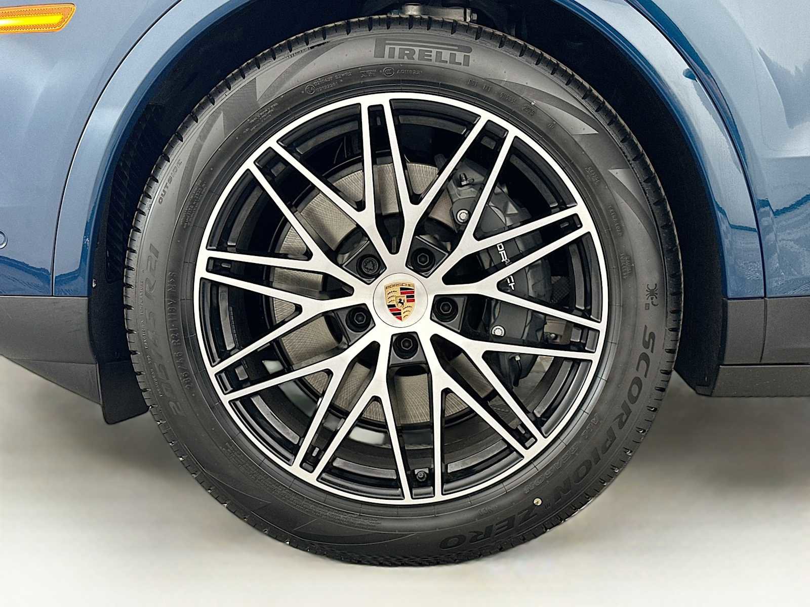 New 2026 Porsche Cayenne Coupe image 33