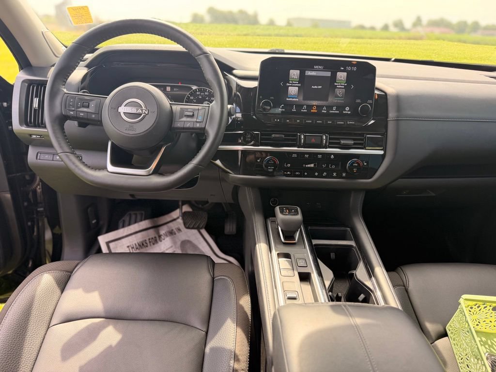 Certified 2025 Nissan Pathfinder SL w/ SL Premium Package FWD image 12