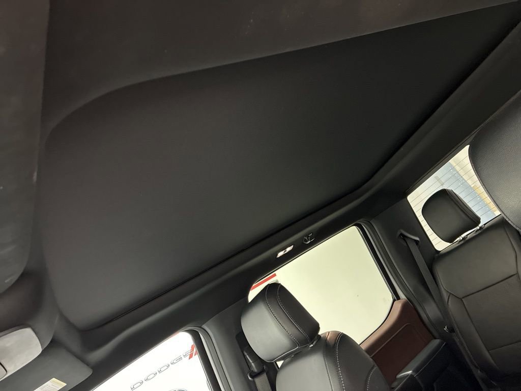 Used 2022 Ford F150 Lariat w/ Equipment Group 502A High image 16