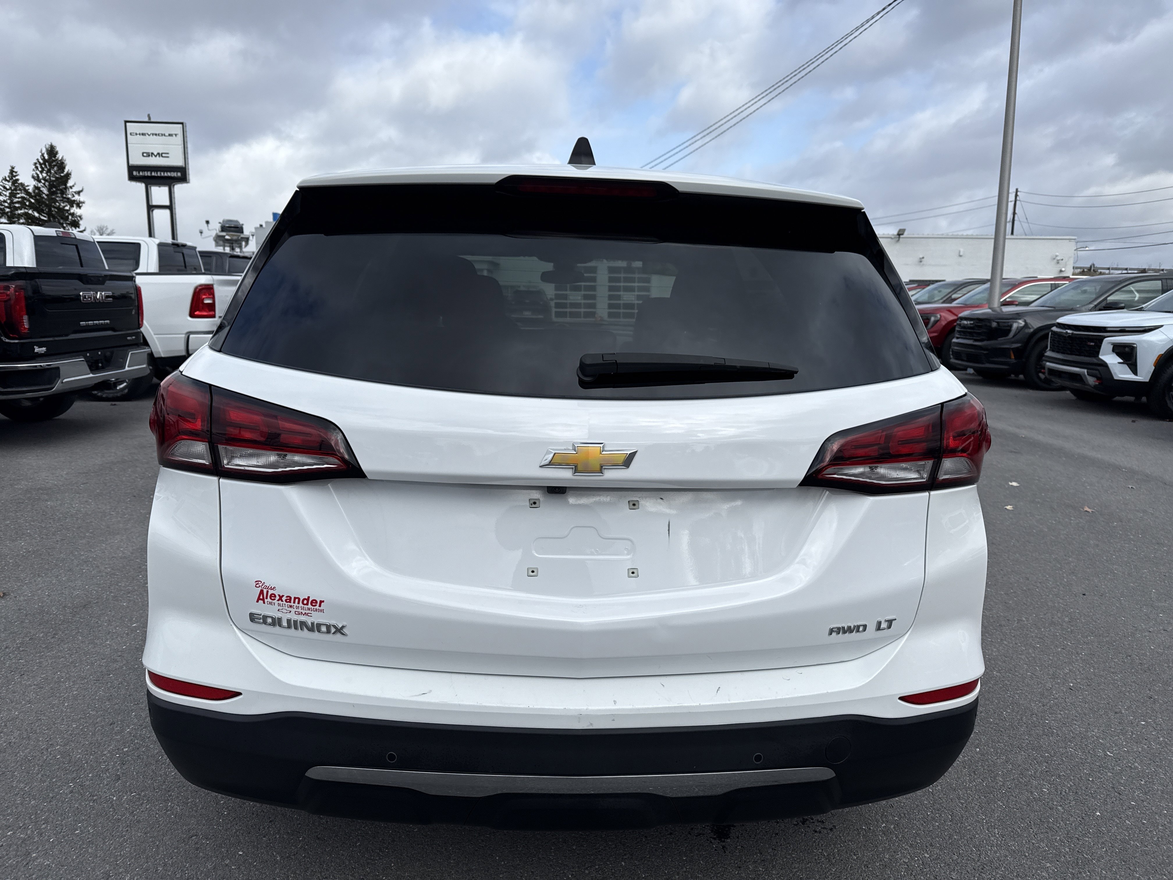 Used 2024 Chevrolet Equinox LT image 4