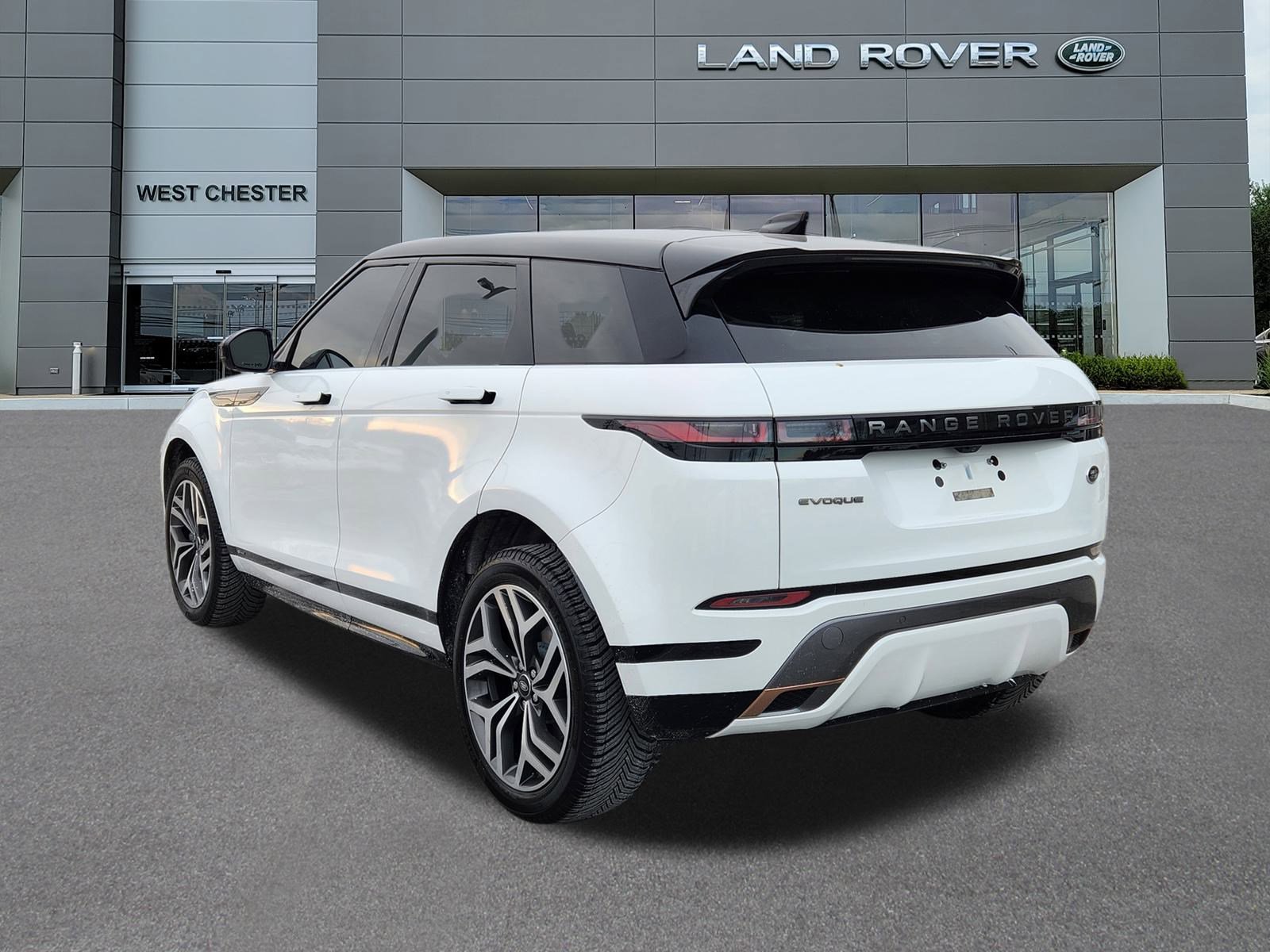 Used 2020 Land Rover Range Rover Evoque R-Dynamic SE image 3