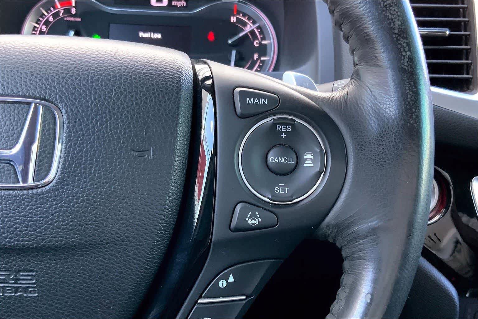 Used 2018 Honda Pilot Elite image 24