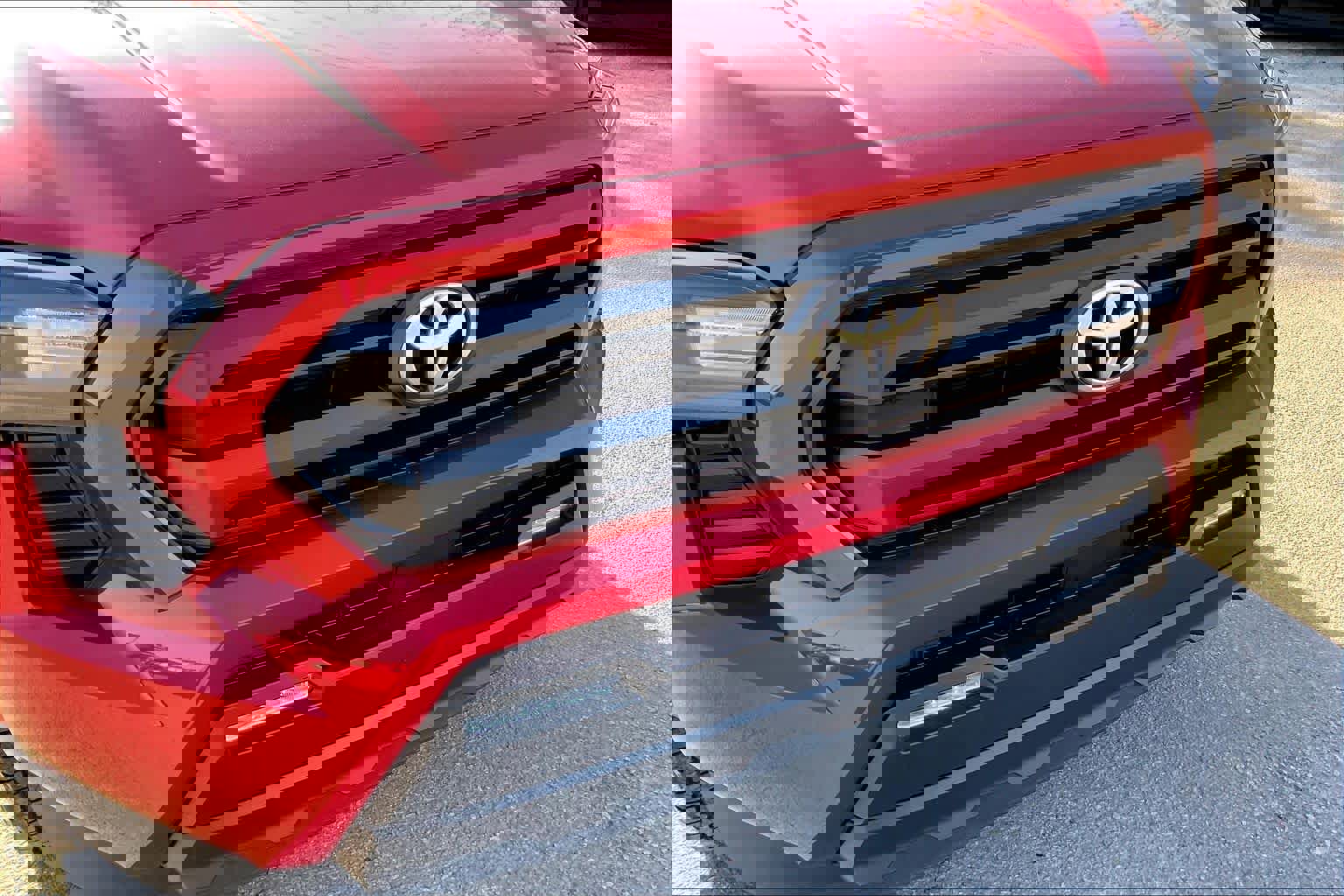 Used 2024 Toyota Tacoma SR5 image 28