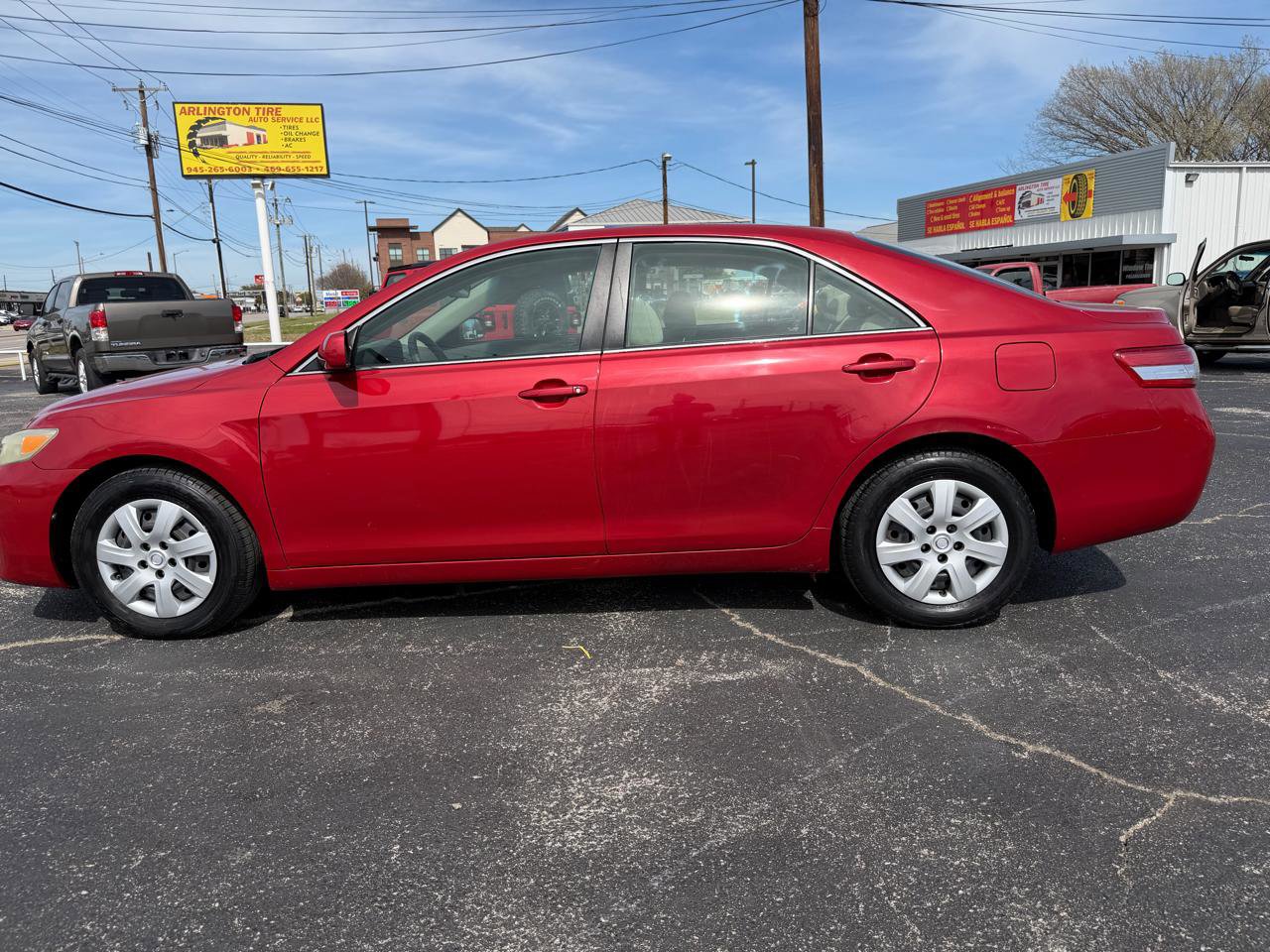 Used 2010 Toyota Camry LE image 8