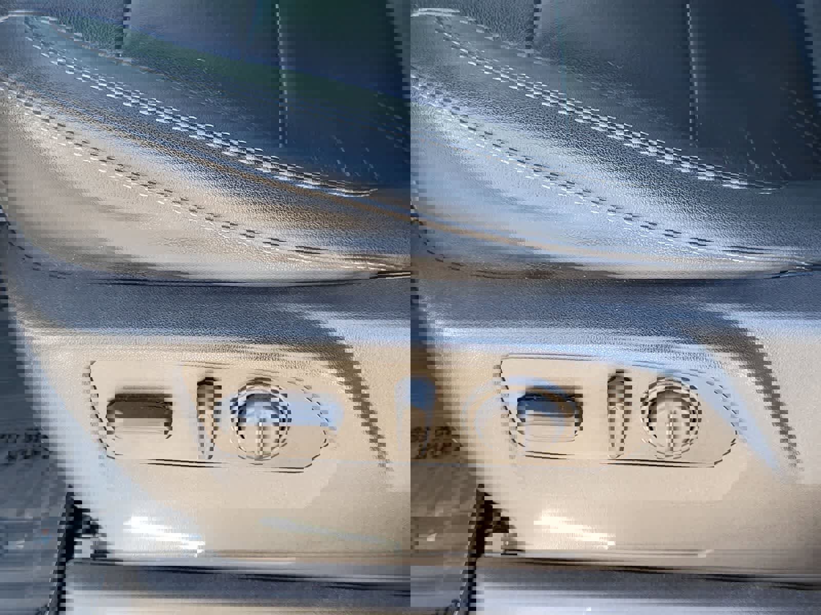 Used 2021 Chevrolet Silverado 1500 LT Trail Boss w/ Convenience Package II image 12