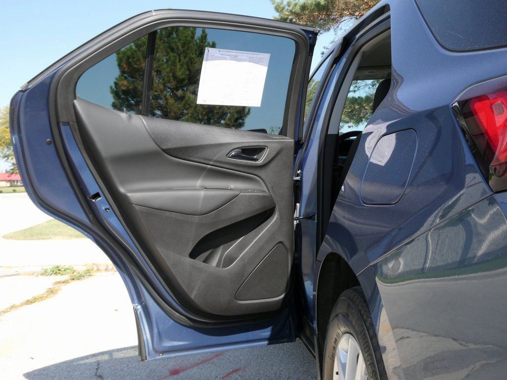 Used 2024 Chevrolet Equinox LT image 33