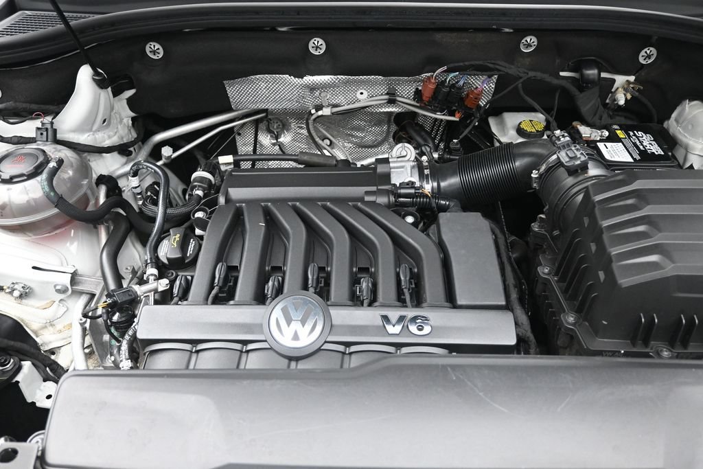 Used 2021 Volkswagen Atlas Cross Sport SE FWD image 31