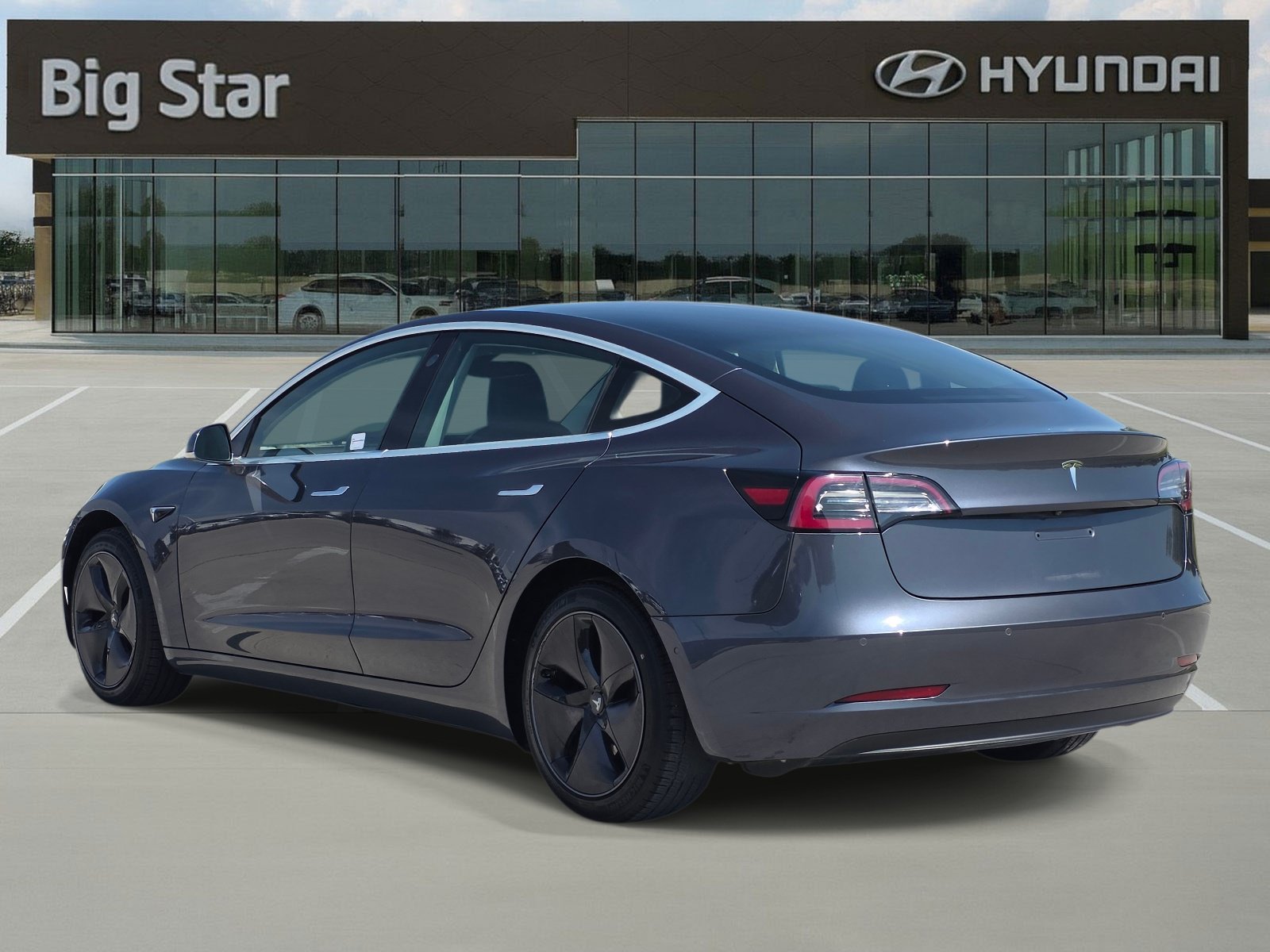 Used 2019 Tesla Model 3 Long Range RWD image 3