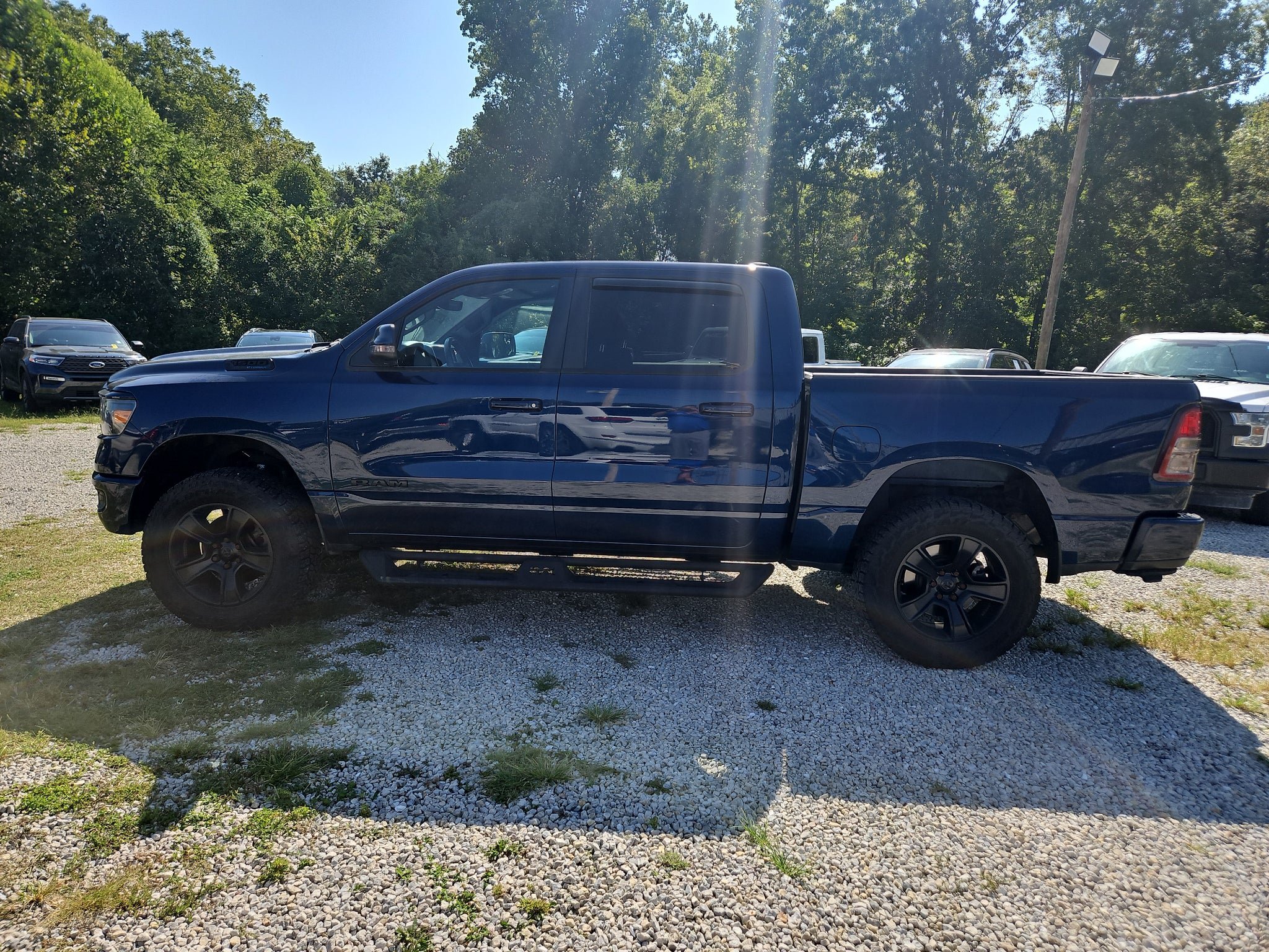 Used 2020 RAM 1500 Big Horn AWD/4WD image 1