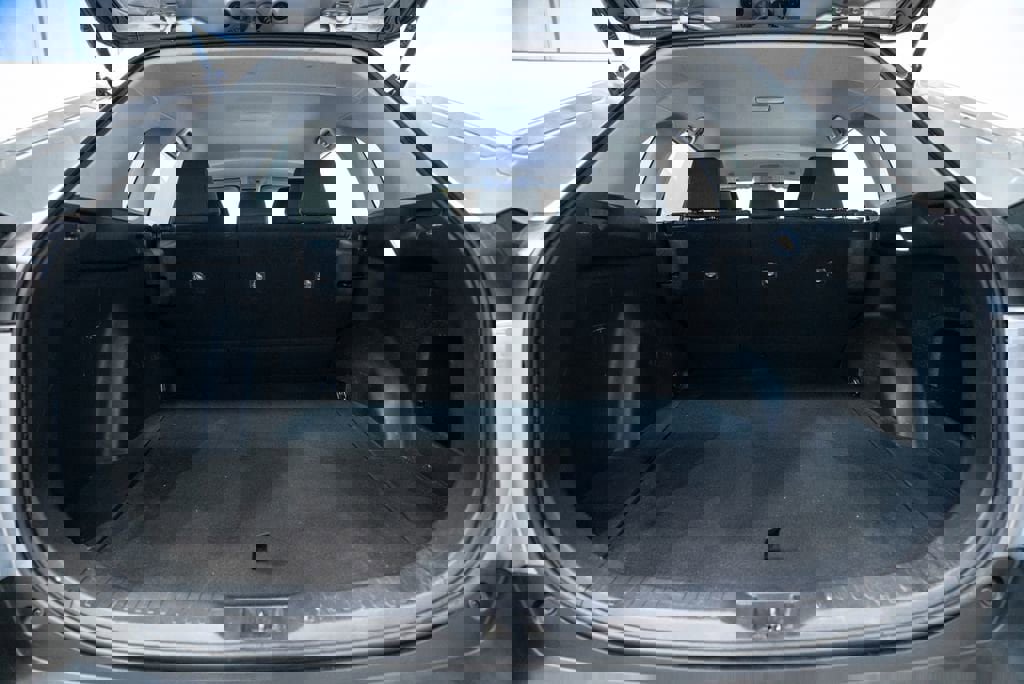 Used 2023 Toyota RAV4 LE image 34