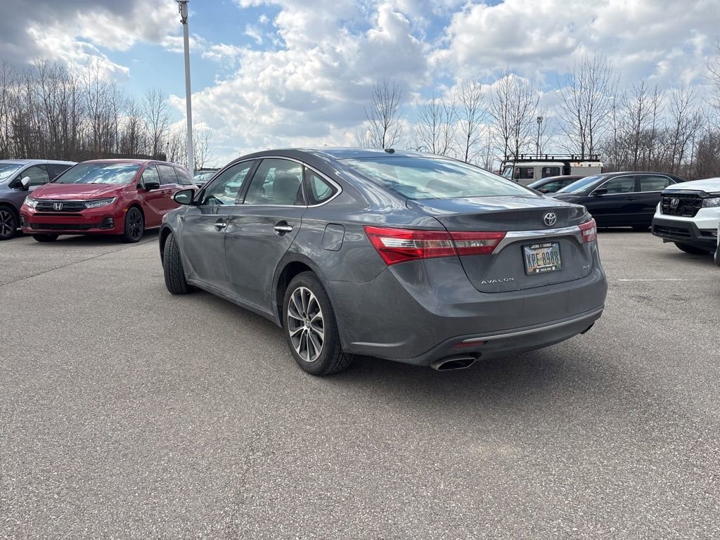 Used 2018 Toyota Avalon XLE w/ All Weather Liner Package image 8