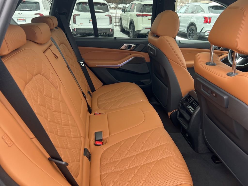 Used 2023 BMW X5 xDrive40i w/ M Sport Package image 16