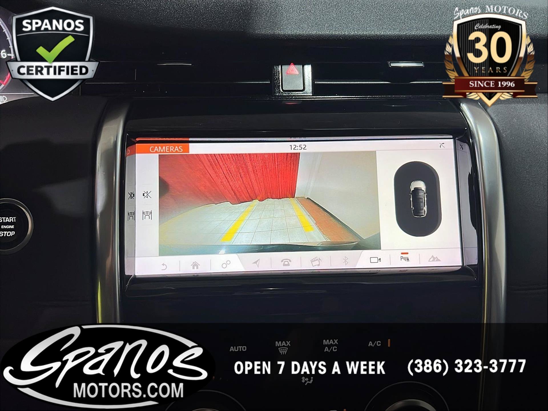 Used 2020 Land Rover Discovery Sport SE AWD/4WD image 15