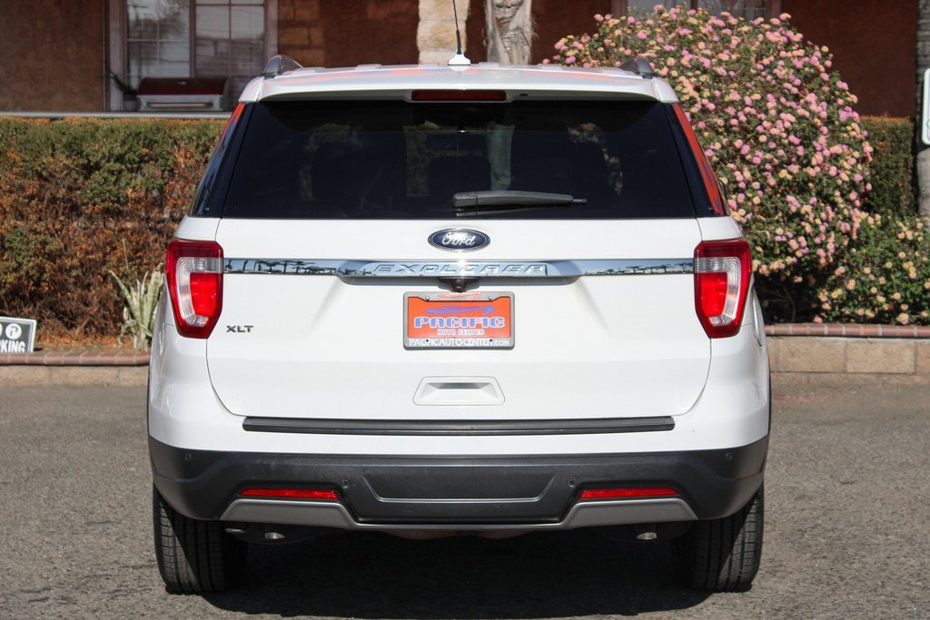 Used 2019 Ford Explorer XLT w/ Equipment Group 201A image 7