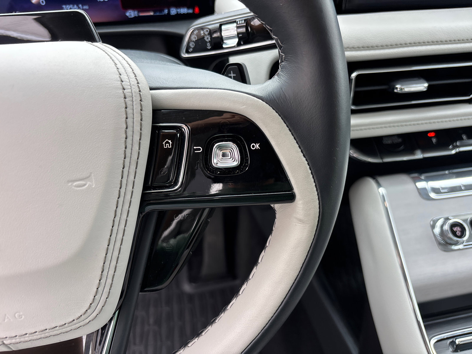 New 2025 Lincoln Aviator Reserve w/ Illumination Package image 20