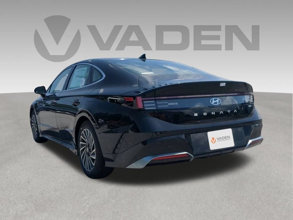 New 2025 Hyundai Sonata Limited FWD image 12