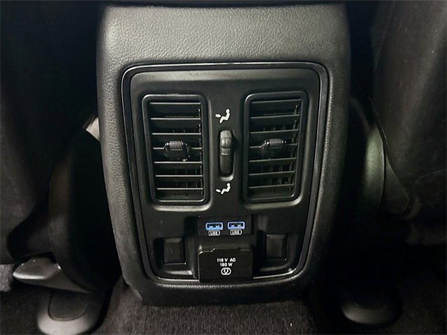 Used 2021 Jeep Grand Cherokee Limited w/ Sun & Sound Group image 27