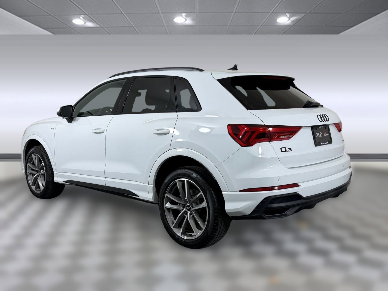 Certified 2025 Audi Q3 2.0T Premium image 3