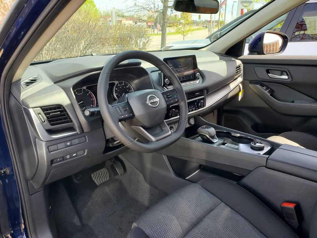 New 2026 Nissan Rogue SV AWD/4WD image 17