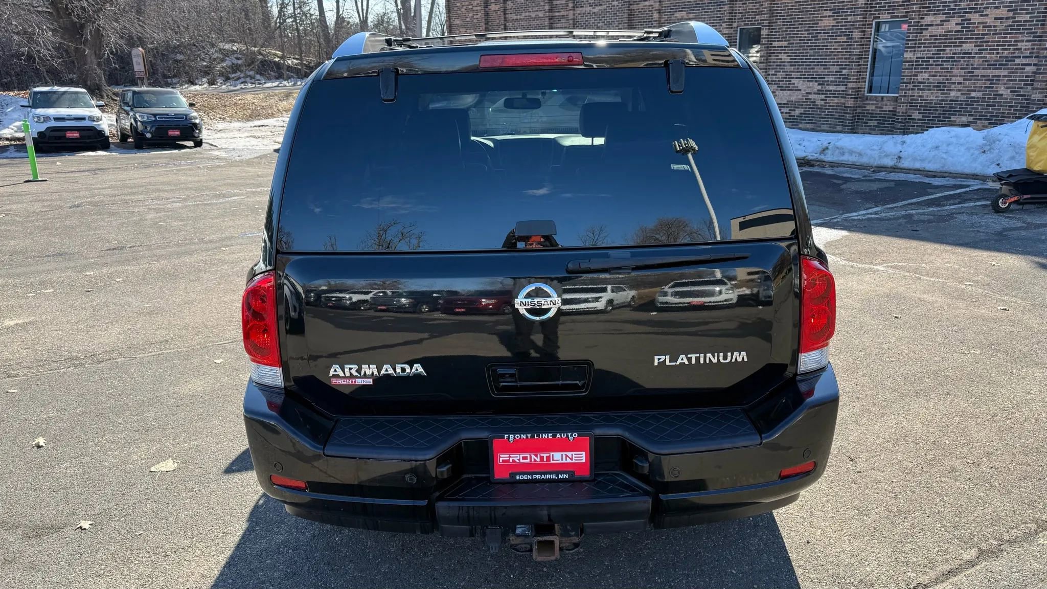 Used 2015 Nissan Armada Platinum w/ 2nd Row Captain Seat Package image 8