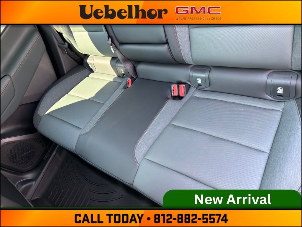 Used 2026 GMC Terrain AT4 w/ Technology Package II AWD/4WD image 18