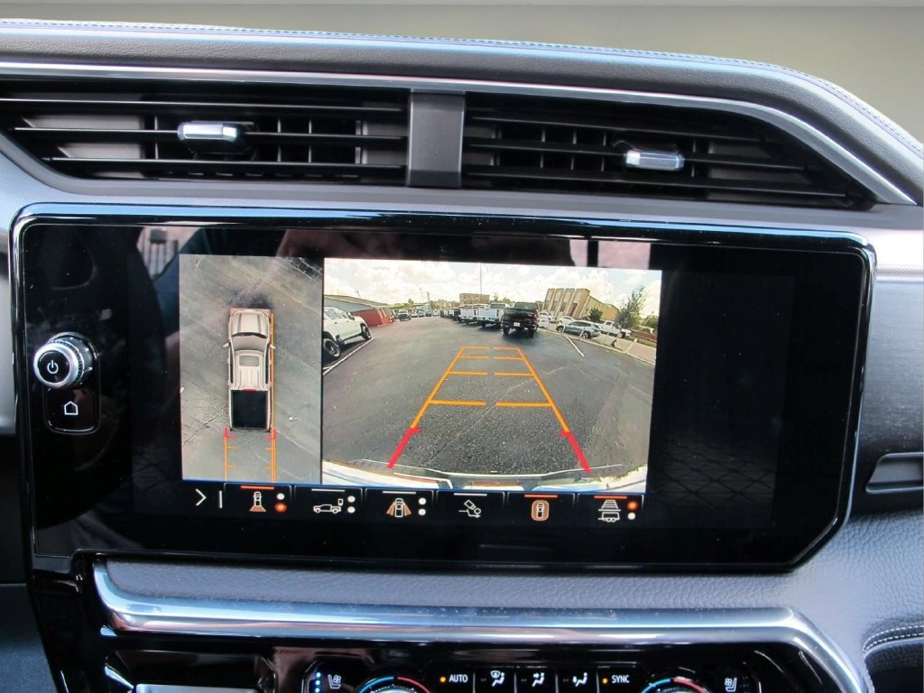 Used 2026 GMC Sierra 1500 Denali w/ Technology Package AWD/4WD image 17