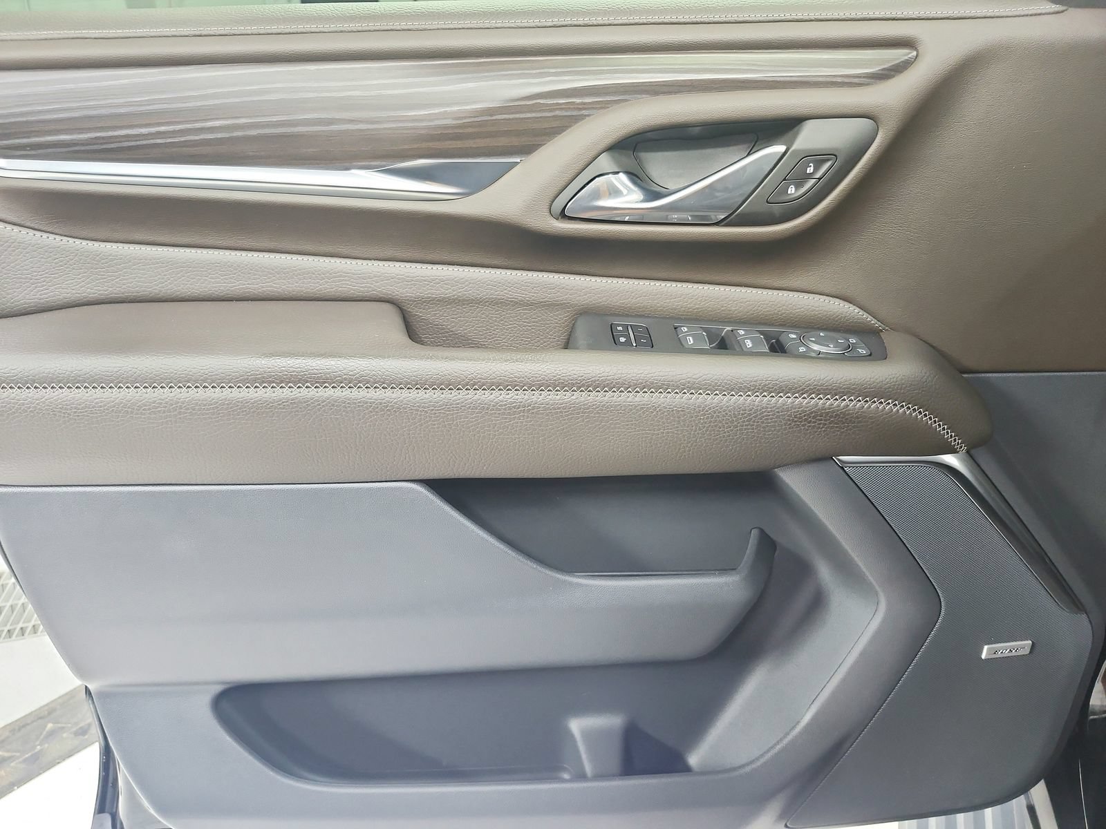 Used 2021 GMC Yukon XL Denali AWD/4WD image 36