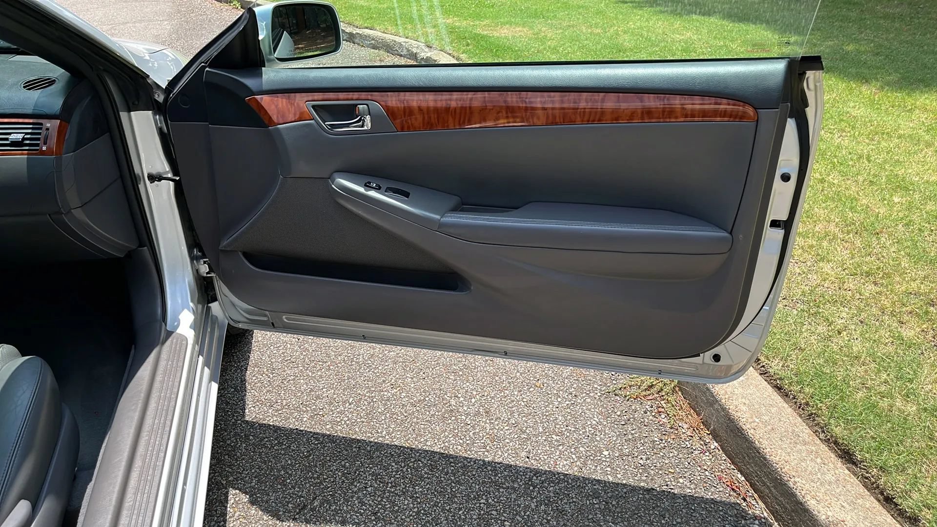 Used 2008 Toyota Solara SLE FWD image 23