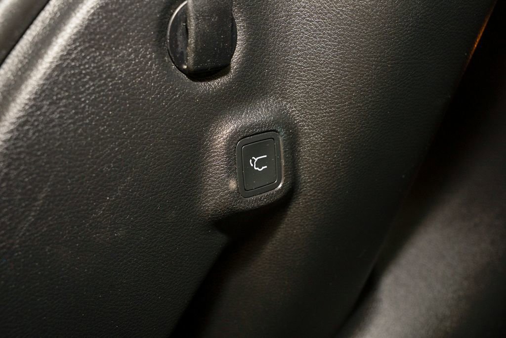 Used 2021 Jeep Compass 80th Special Edition image 6