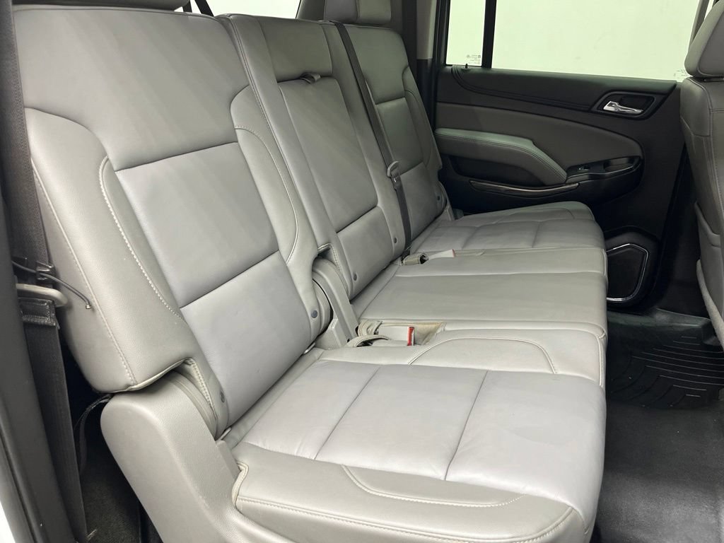 Used 2018 Chevrolet Suburban LT RWD image 23