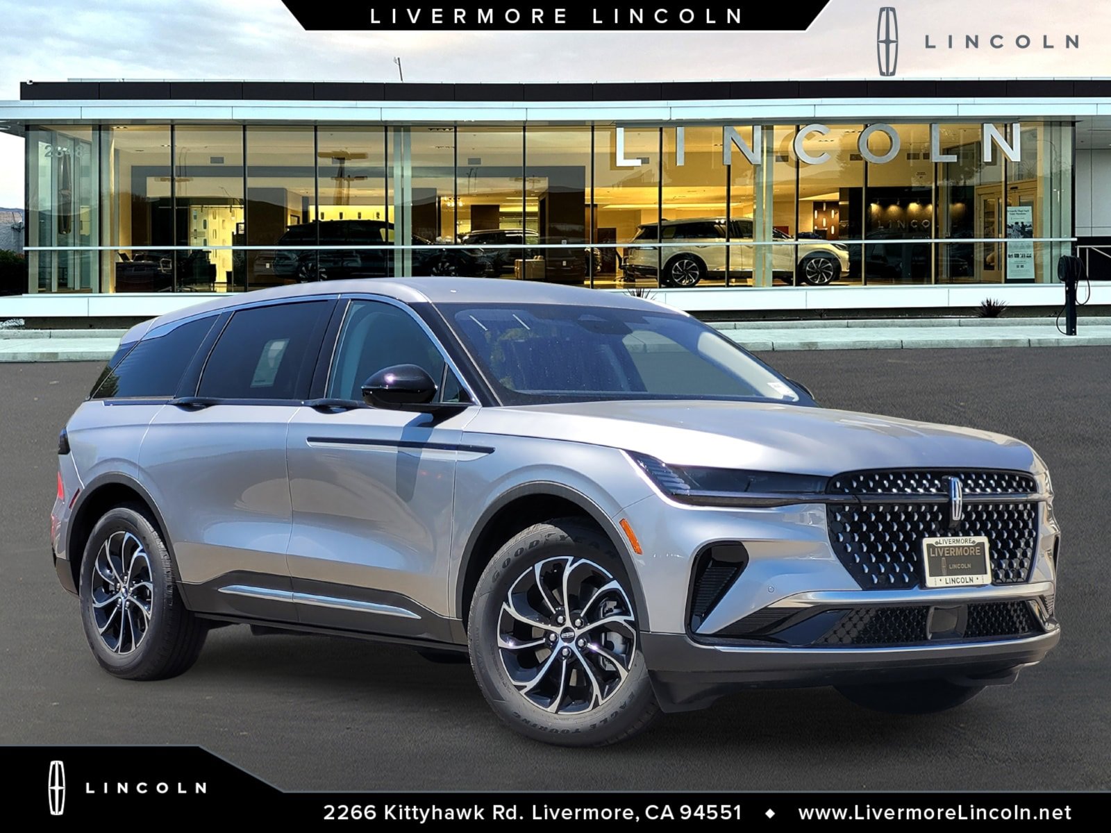 New 2025 Lincoln Nautilus Premier image 1