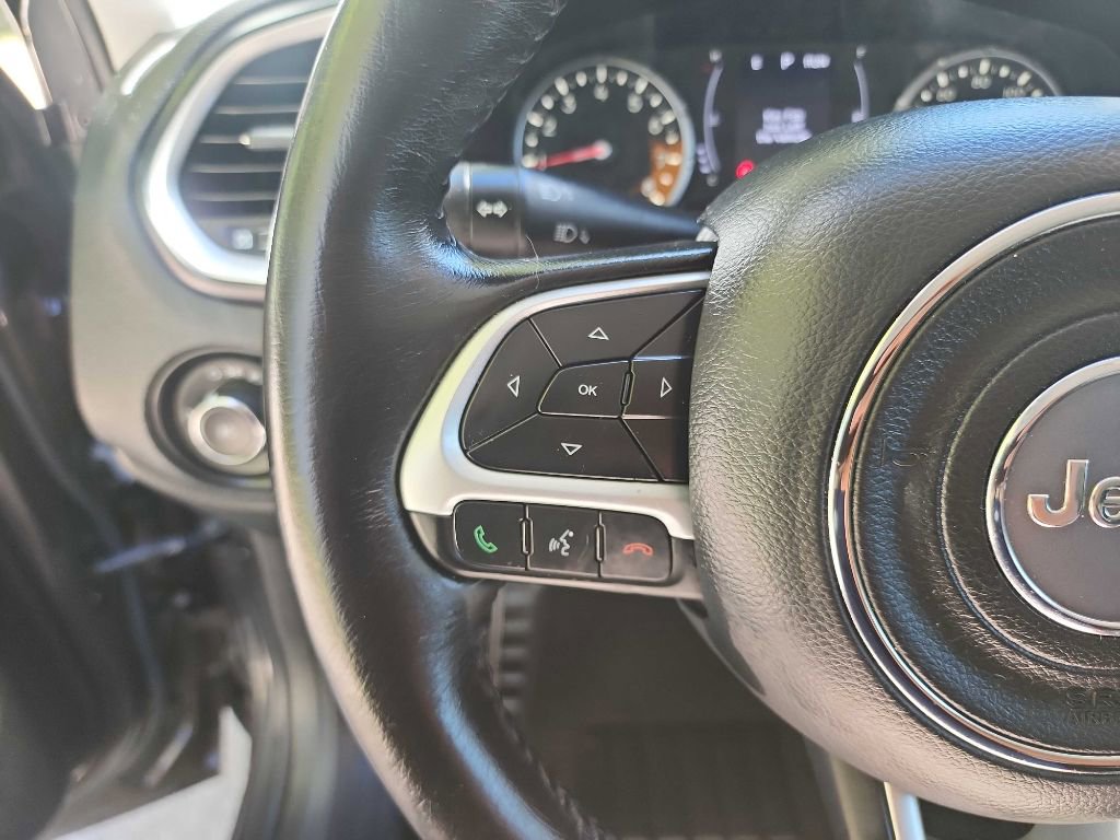 Used 2018 Jeep Renegade Latitude image 17