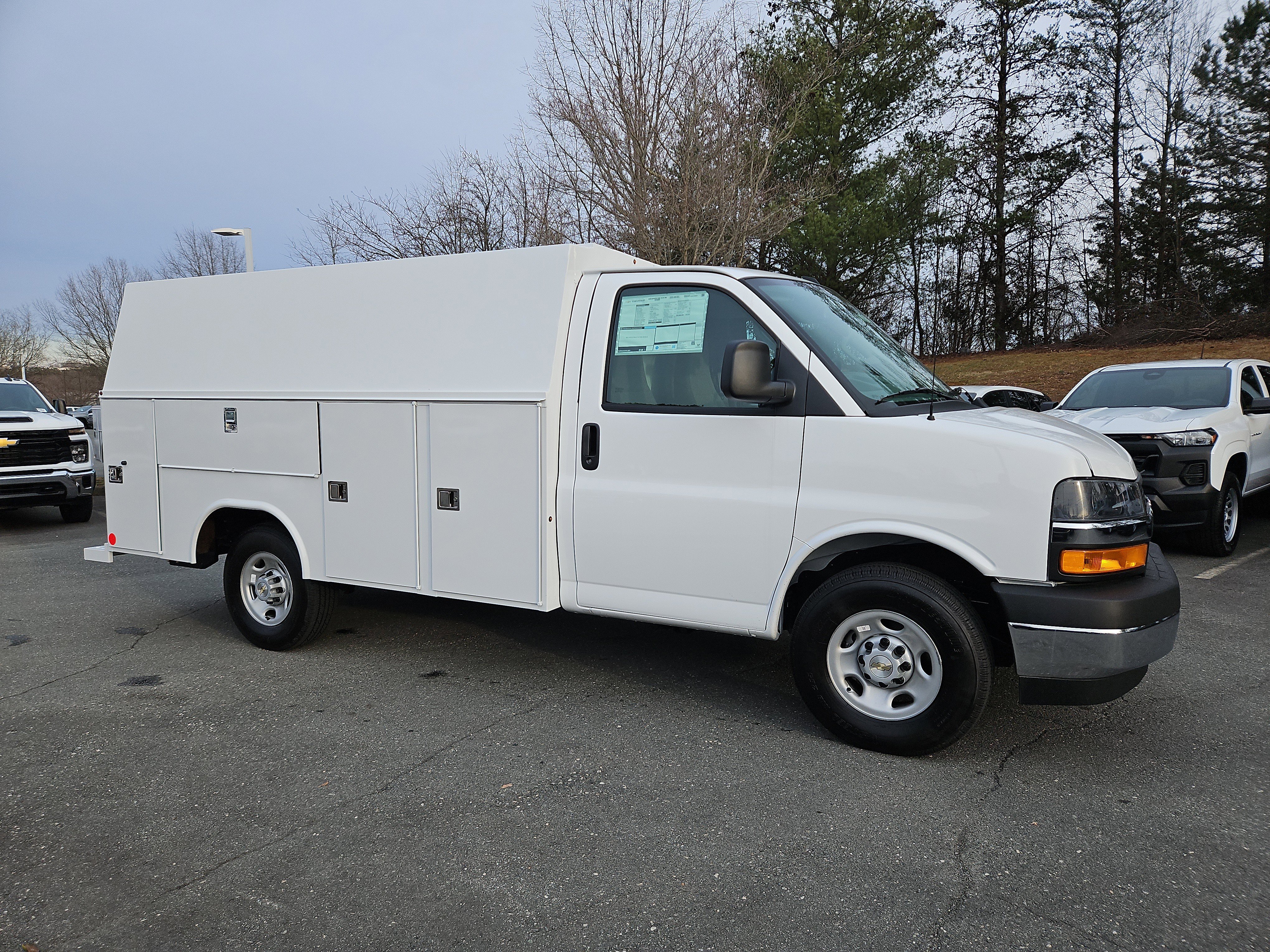 New 2026 Chevrolet Express 3500 w/ Power Convenience Package image 6