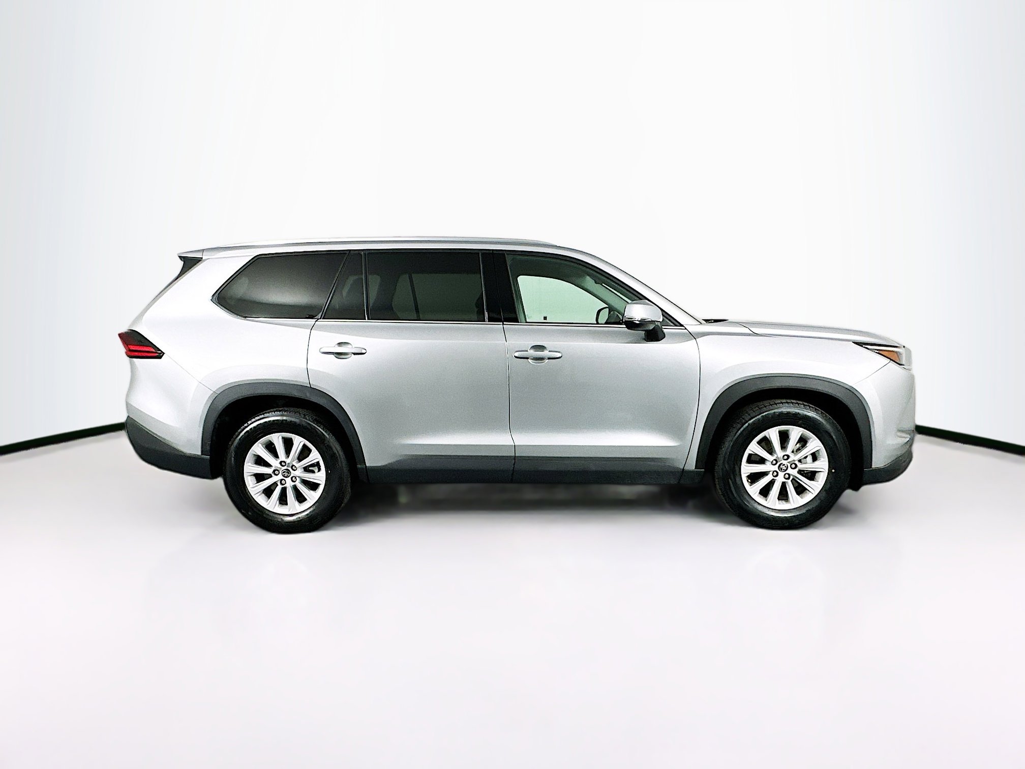 Used 2025 Toyota Grand Highlander FWD image 10