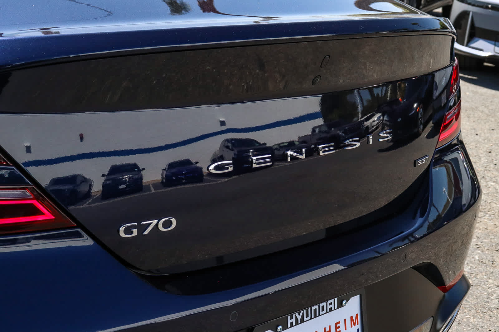 Used 2023 Genesis G70 3.3T w/ Sport Advanced Package RWD image 11