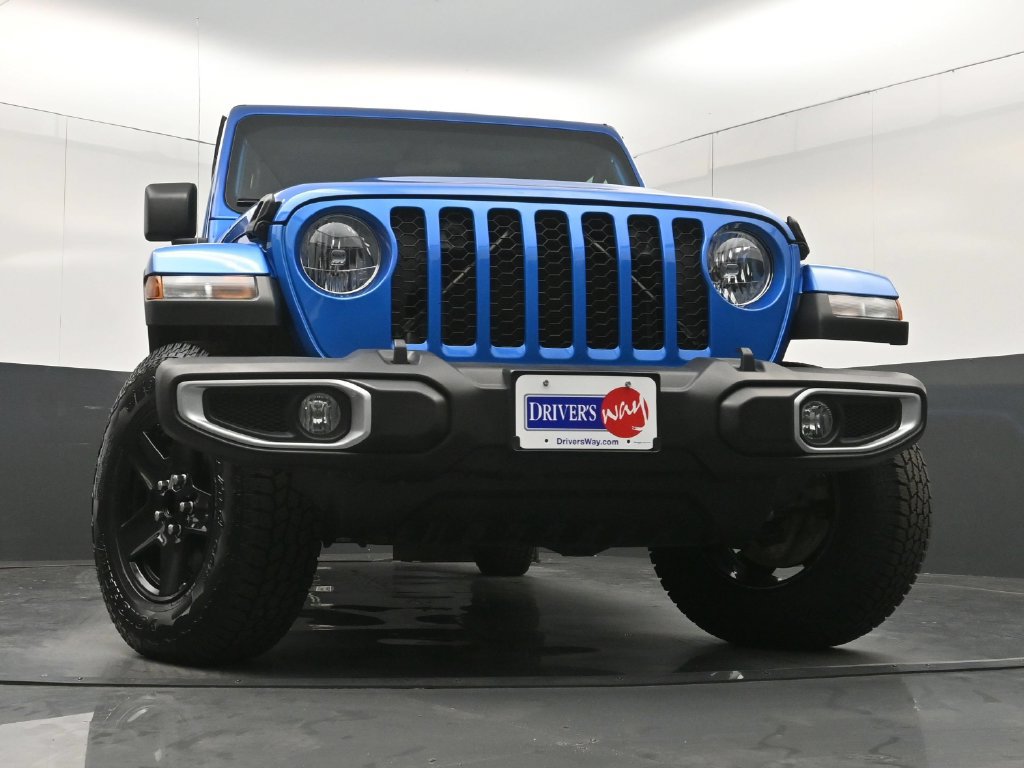 Used 2023 Jeep Gladiator Sport AWD/4WD image 25