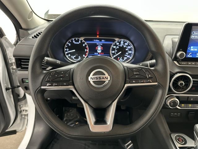 Used 2023 Nissan Sentra SV image 7