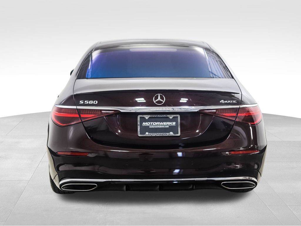 Used 2022 Mercedes-Benz S 580 4MATIC Sedan image 4