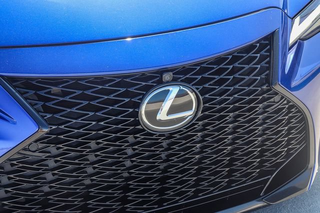 Used 2021 Lexus IS 350 F Sport w/ Dynamic Handling Package RWD image 13